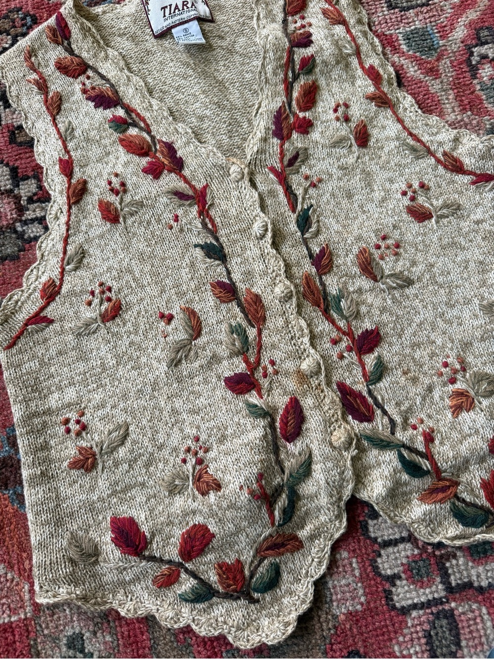 90’s Tiara International Fall Knit Vest - Picture 4 of 7